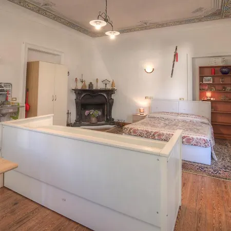 Casa Yin E Yang Lägenhet Stresa