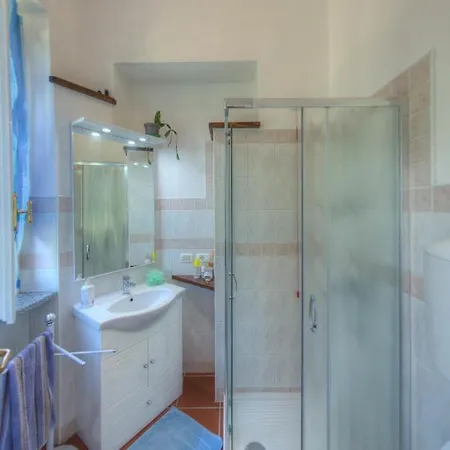 Casa Yin E Yang Apartment